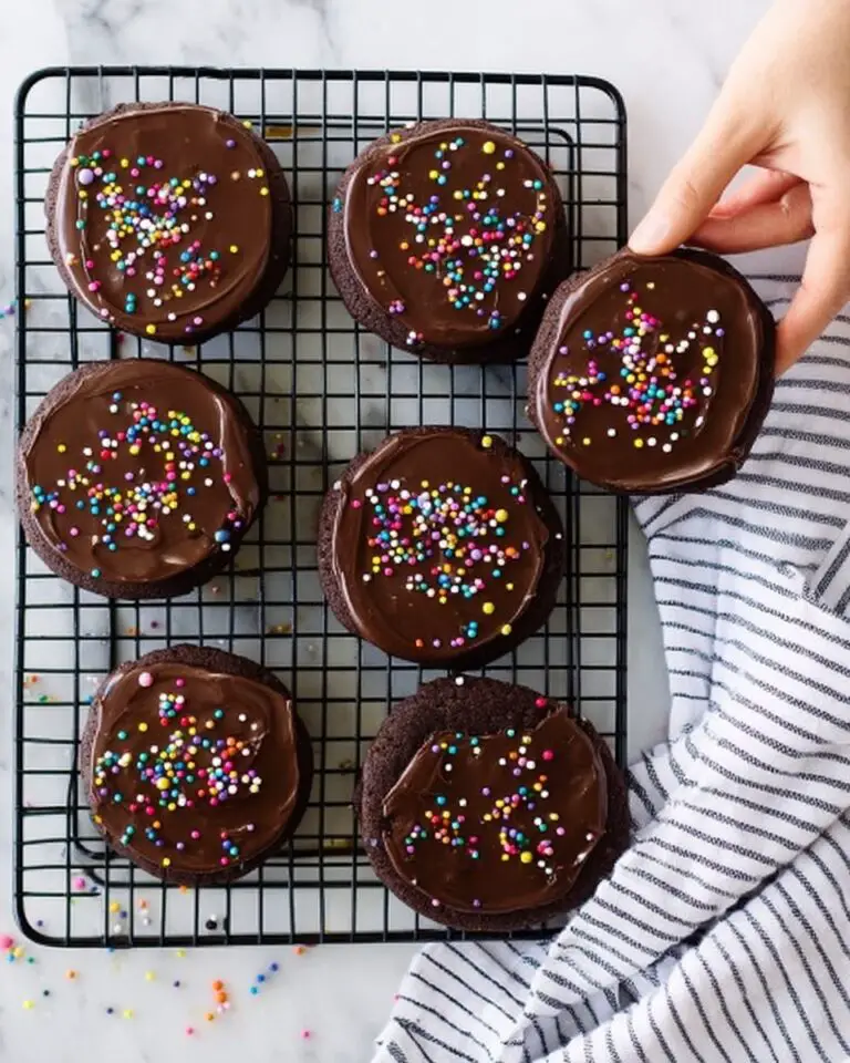 Crumbl Cosmic Brownie Cookies Recipe