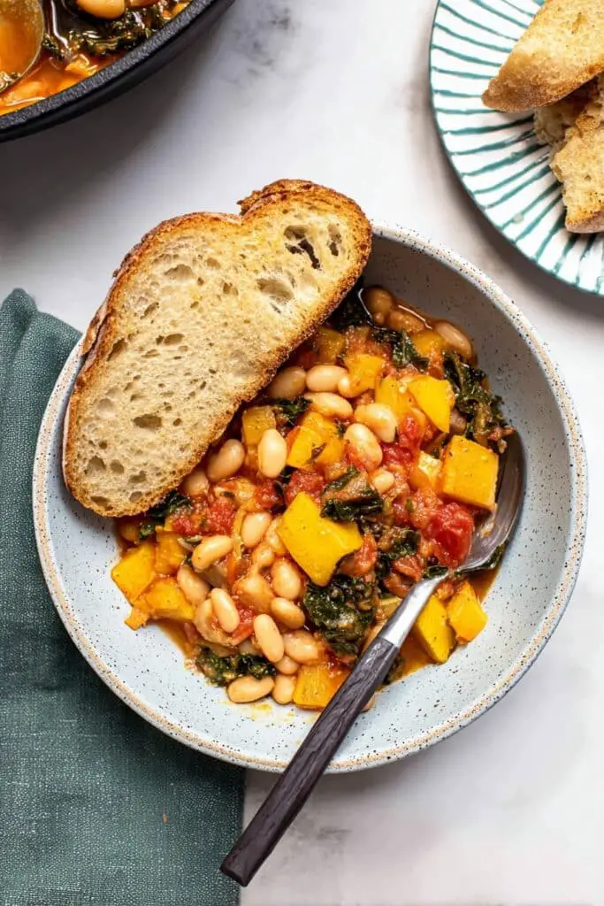 Stewed Great Northern Beans with Kale and Tomatoes Recipe