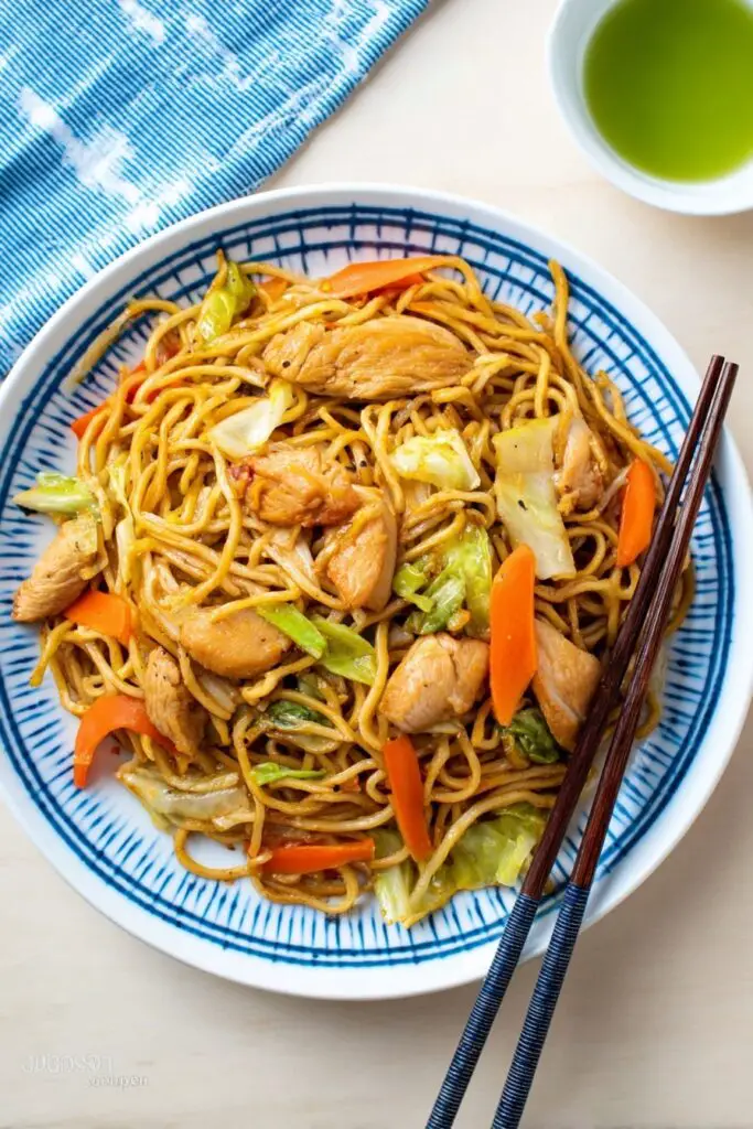 Easy Chicken Yakisoba Stir-Fry Recipe