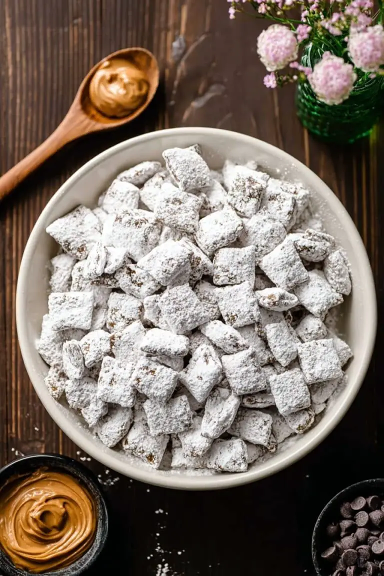 Easy Chocolate Peanut Butter Puppy Chow Recipe